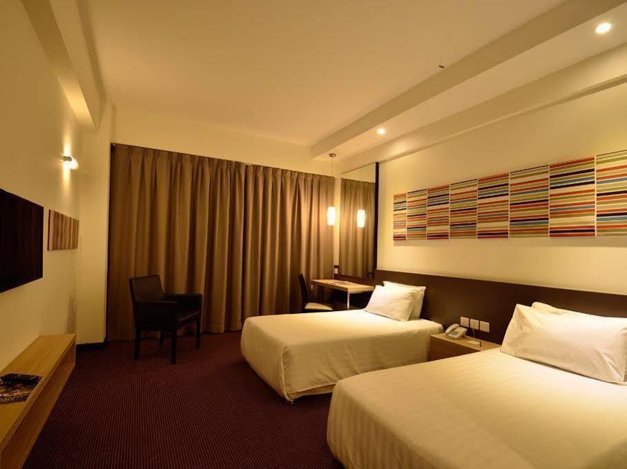 Starcity Hotel Alor Setar Esterno foto